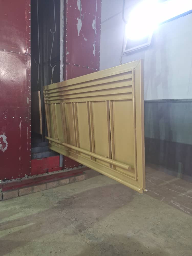 أبواب الألمنيوم المصنعة