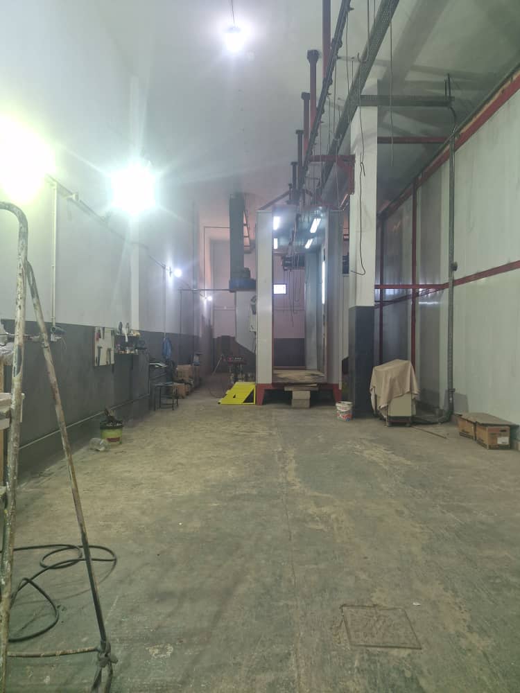 ممرات المصنع الداخلية