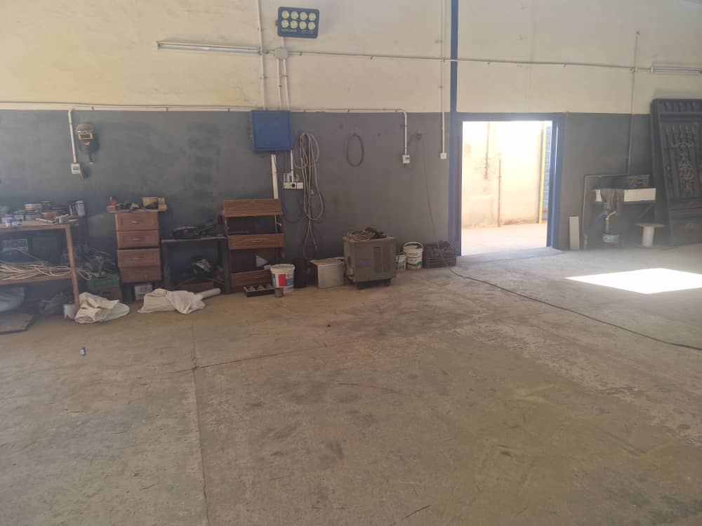 منطقة التخزين والأدوات